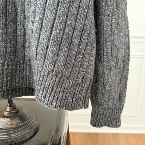 L.L. Bean Lambswool Grey Mens Crewneck Sweater Machine Wash XL - Picture 3 of 6